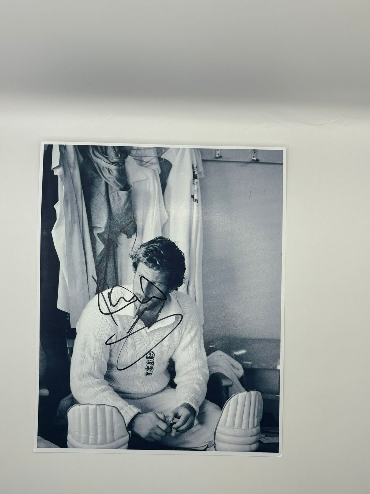 IAN BOTHAM SIGNED PHOTO