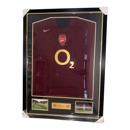 Top 5 Gifts for Arsenal Fans: The Ultimate Signed Shirt Guide