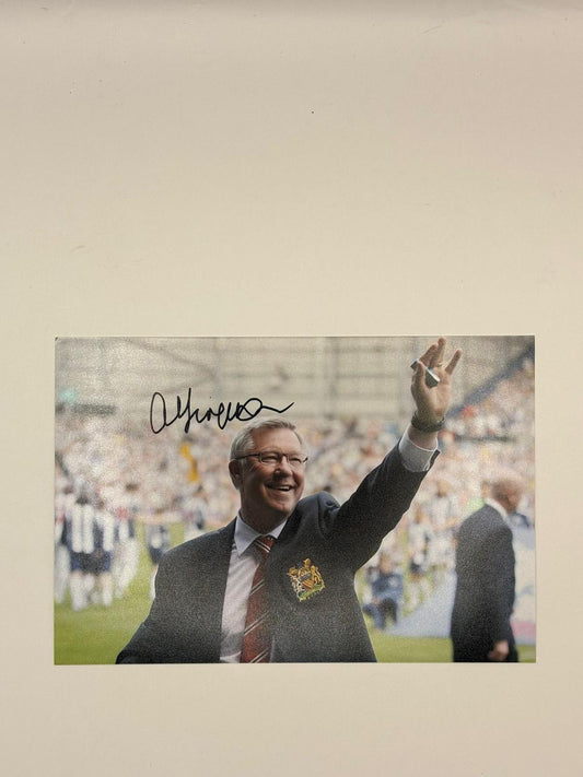 Sir ALEX FERGUSON SIGNED PHOTO