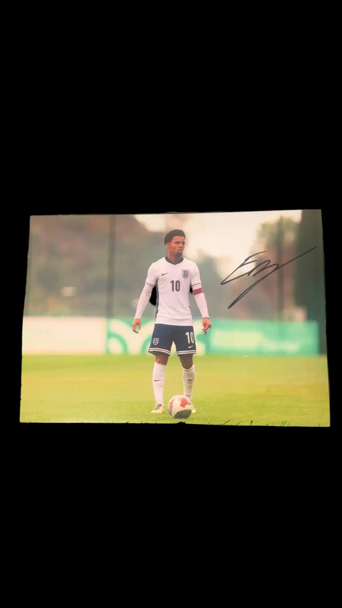 Ethan nwaneri signed photo LIMELIGHT MEMORABILIA