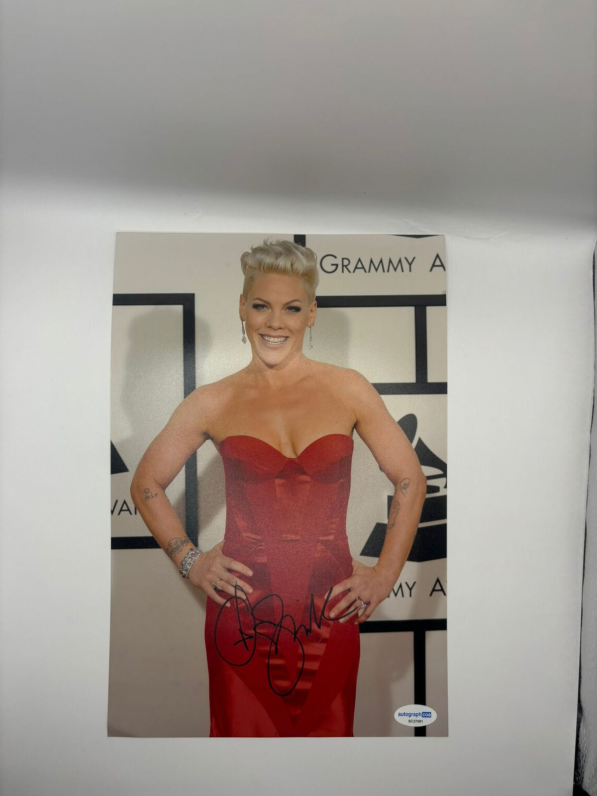 HANNAH WADDINGHAM SIGNED PHOTO LIMELIGHT MEMORABILIA