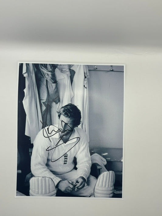 IAN BOTHAM SIGNED PHOTO
