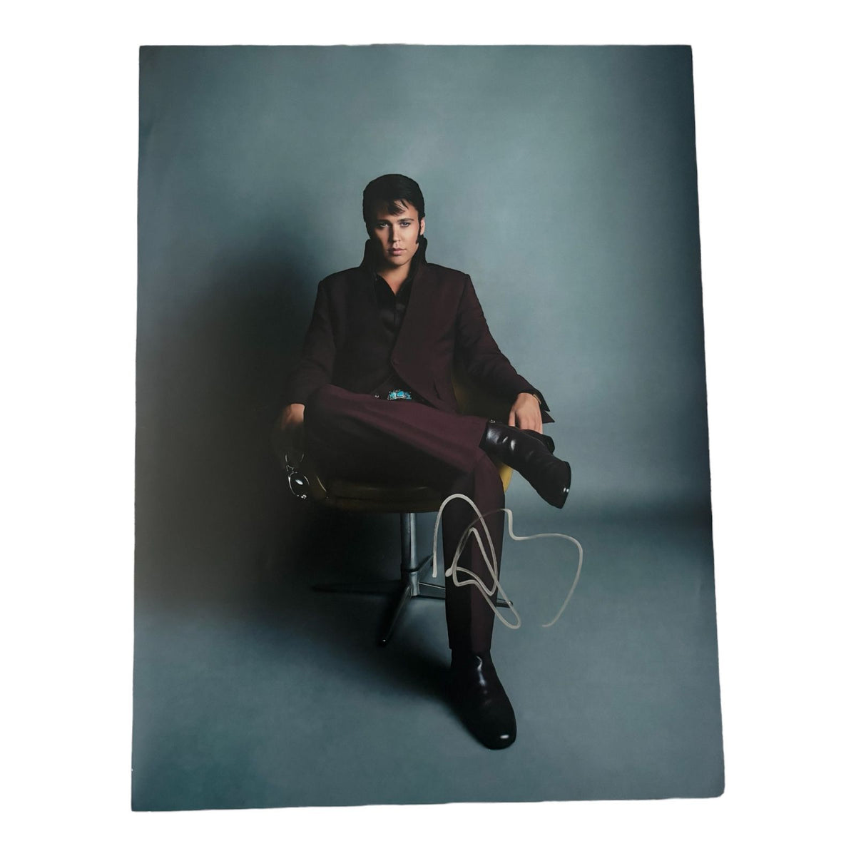 AUSTIN BUTLER SIGNED PHOTO