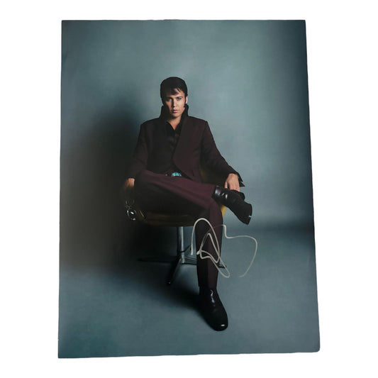 AUSTIN BUTLER SIGNED PHOTO