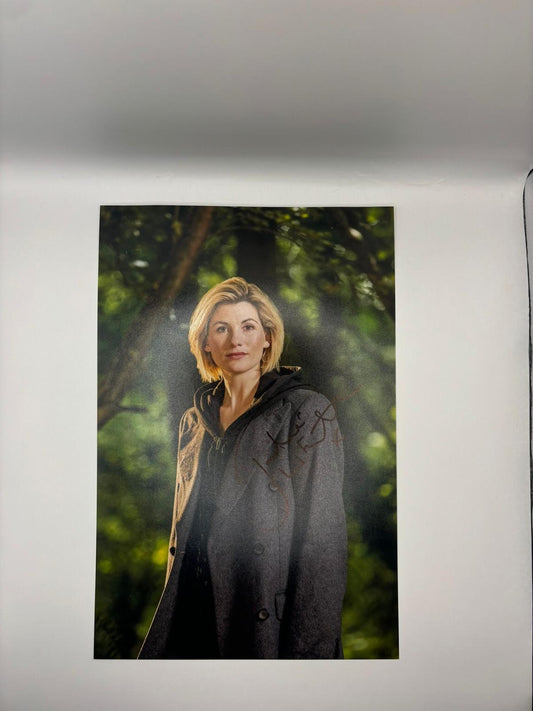 JODIE WHITTAKER SIGNED DR WHO PHOTO
